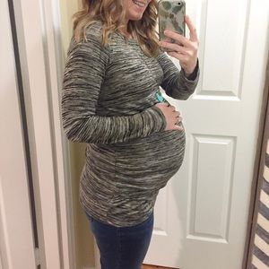 Maternity tunic sweater